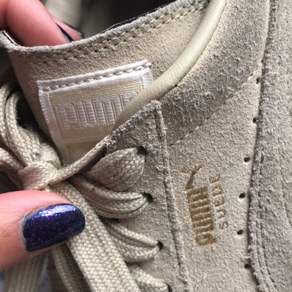 Tan Pumas - Picture 7 of 7